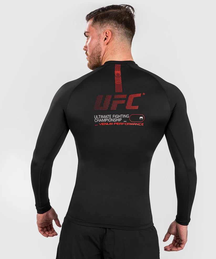 Rashguard Manga Larga UFC Adrenaline Fight Week Performance Black - L