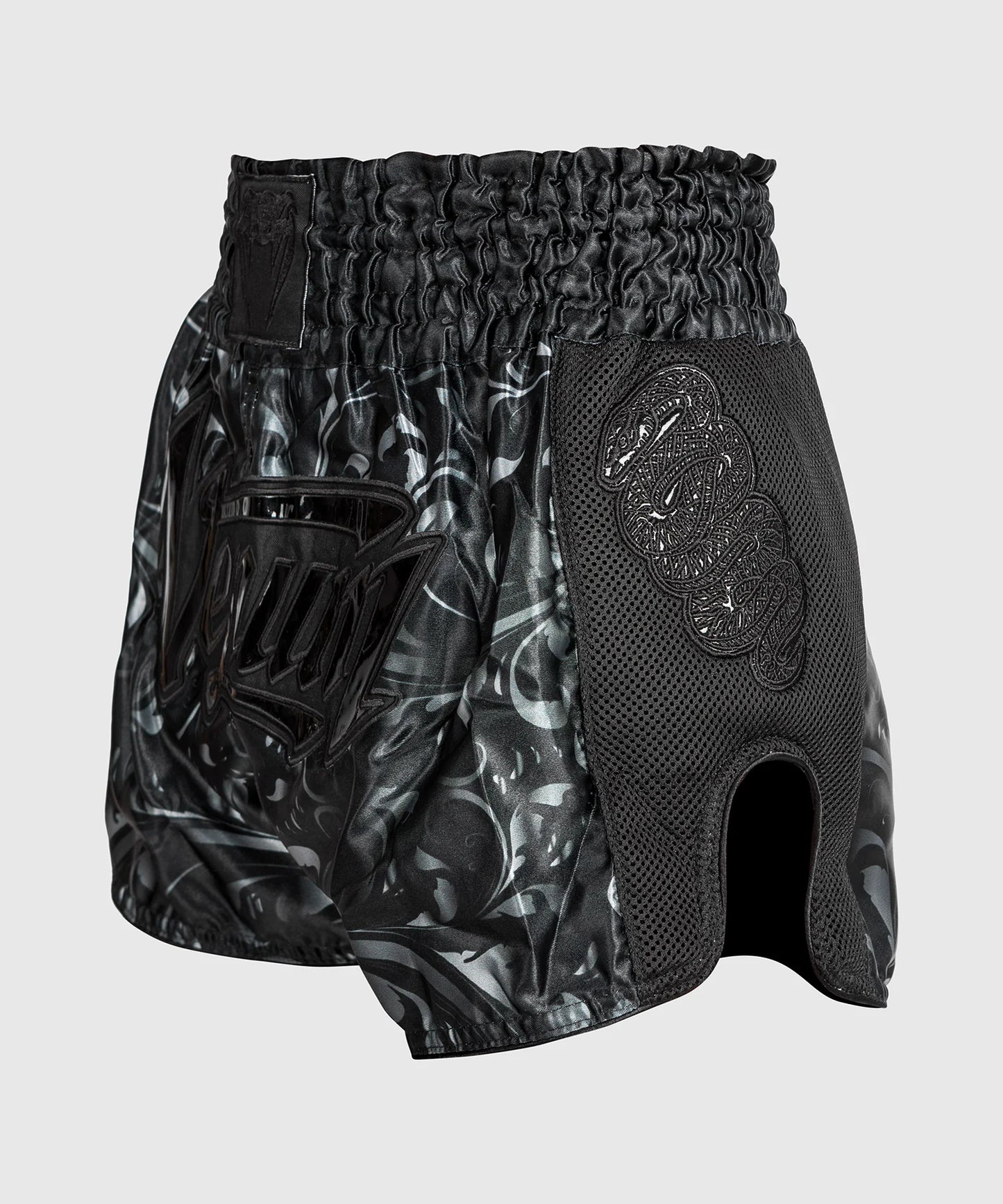 Short Muay Thai Absolute 2.0 Full Black VENUM - S